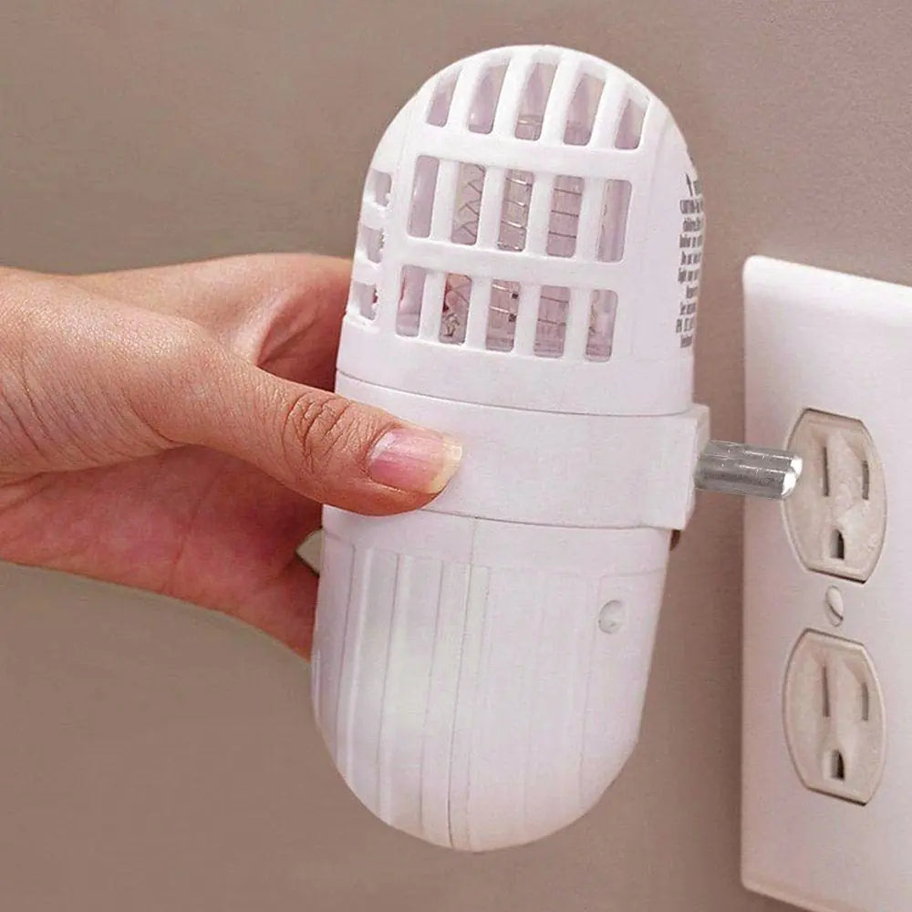 2-in-1 Ultrasonic Pest Repeller and Mosquito Light